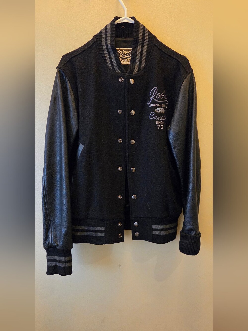 Vintage Roots Black Varsity Bomber Jacket XS